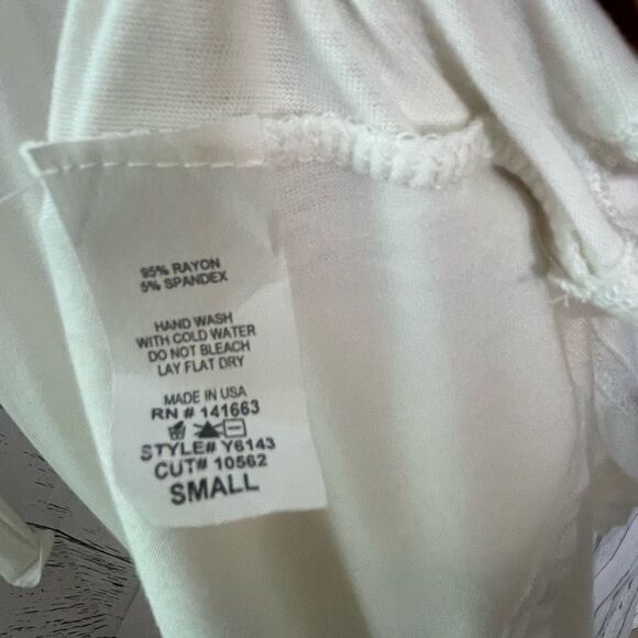 YouAreNotAlone Shark-bite tunic top S - Picture 5 of 5